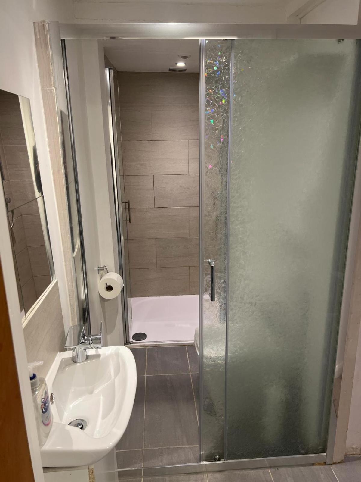 Comfy Private Bedrooms In Euston, Central 伦敦 外观 照片