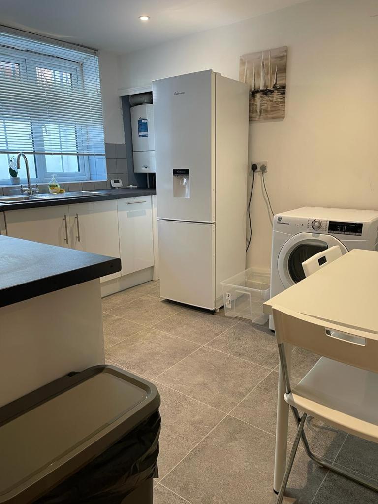 Comfy Private Bedrooms In Euston, Central 伦敦 外观 照片